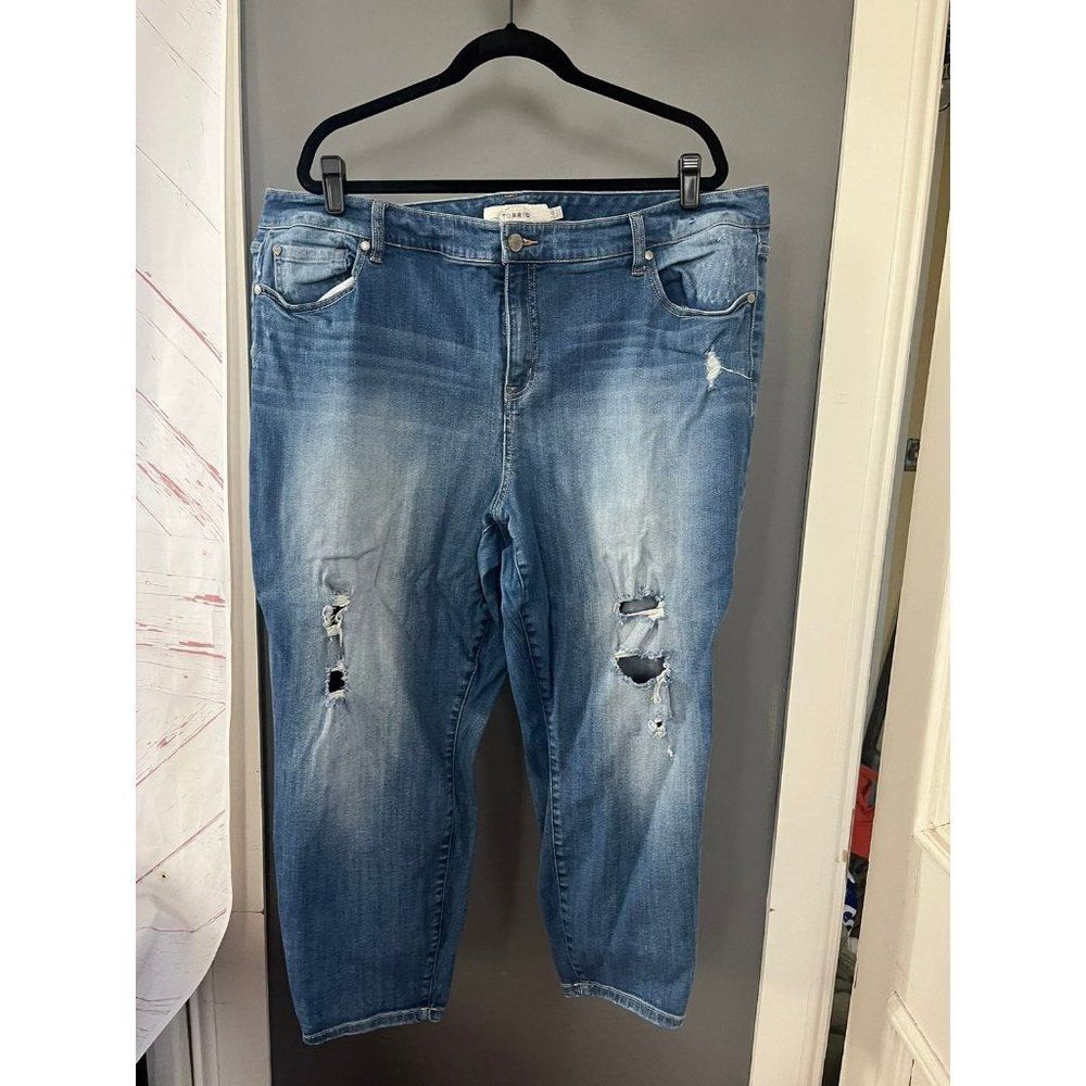 Torrid size 24 regular girlfriend distressed jeans